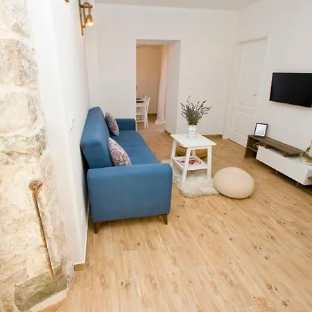 Apartman Rustica *