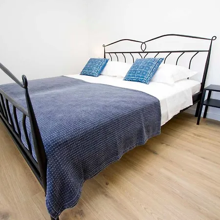 Rustica Apartamento Drasnice
